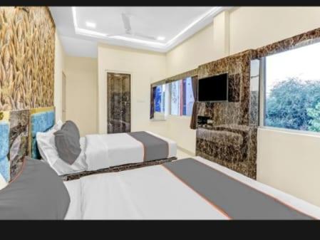Hotel Bhavya Residency Ahmedabad Habitación foto